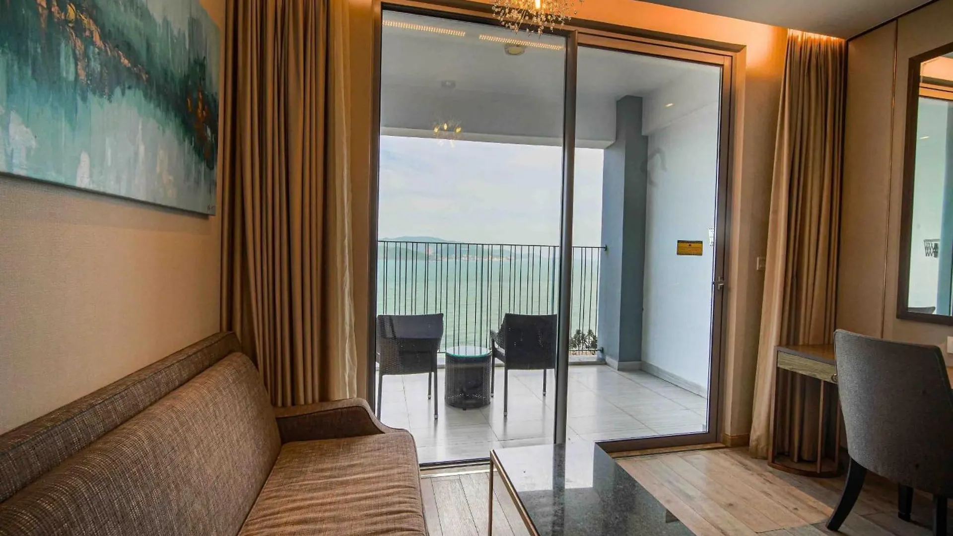 Panorama Seaview Luxury Stay Skyline By Hc Group Nha Trang